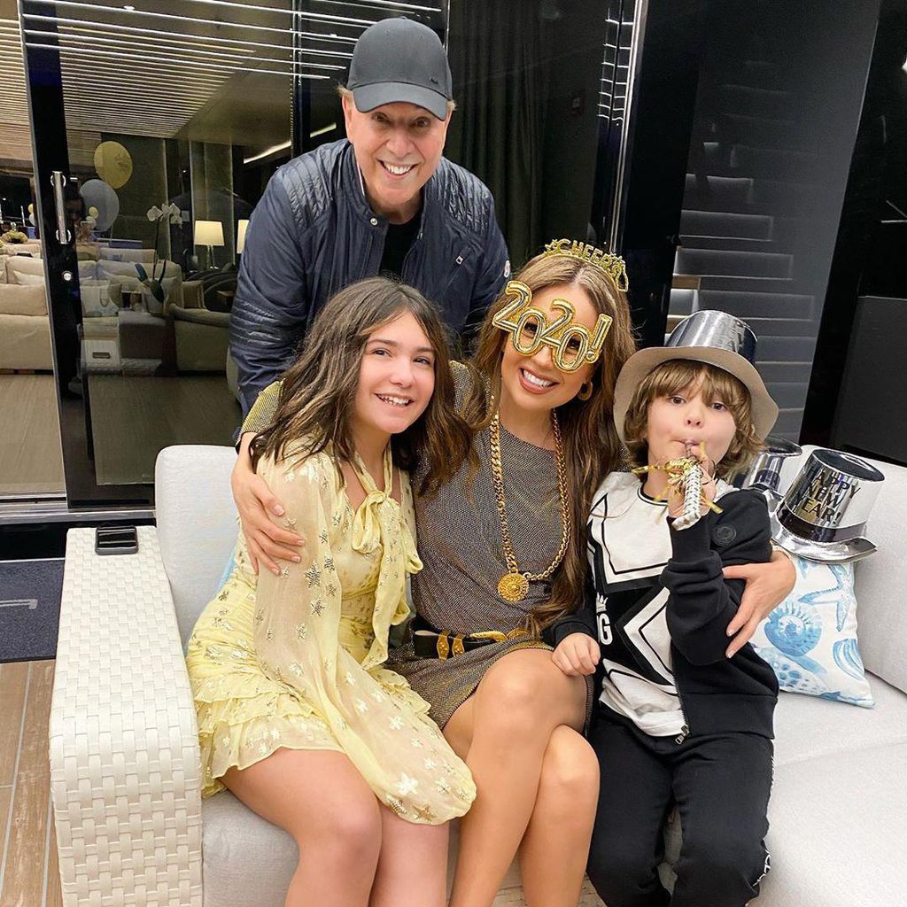 Thalía y su familia