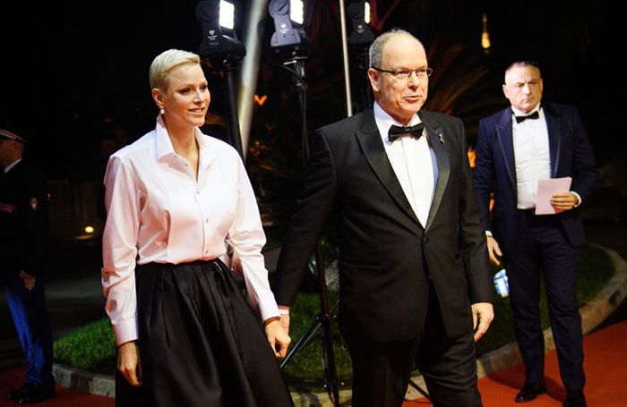 Alberto y Charlene de Mónaco en una gala