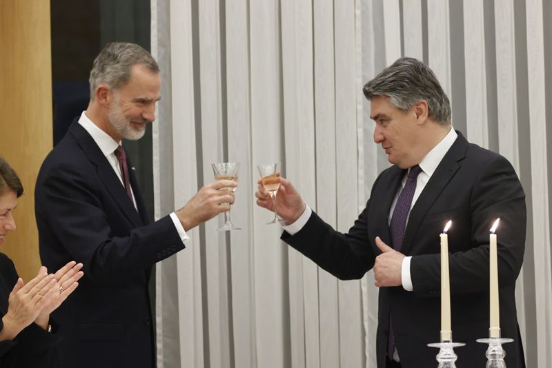 Los Reyes en una cena en su honor en Croacia