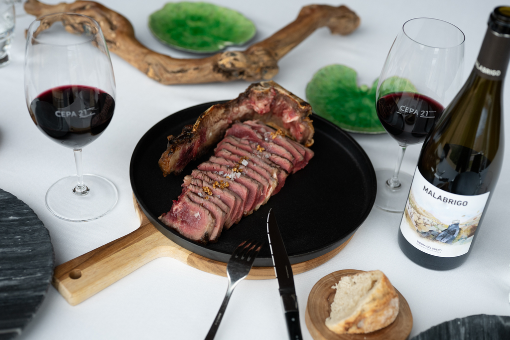 Carne y vino de Cepa 21