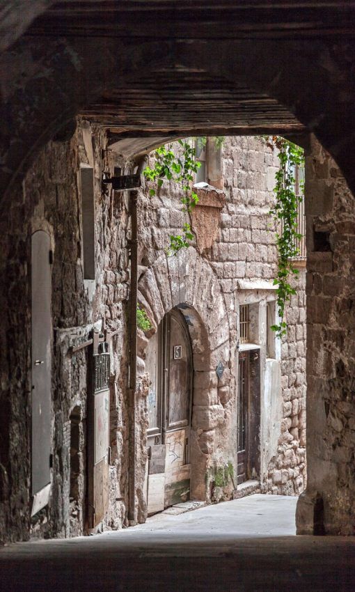 Calle del casco antiguo de Cardona.