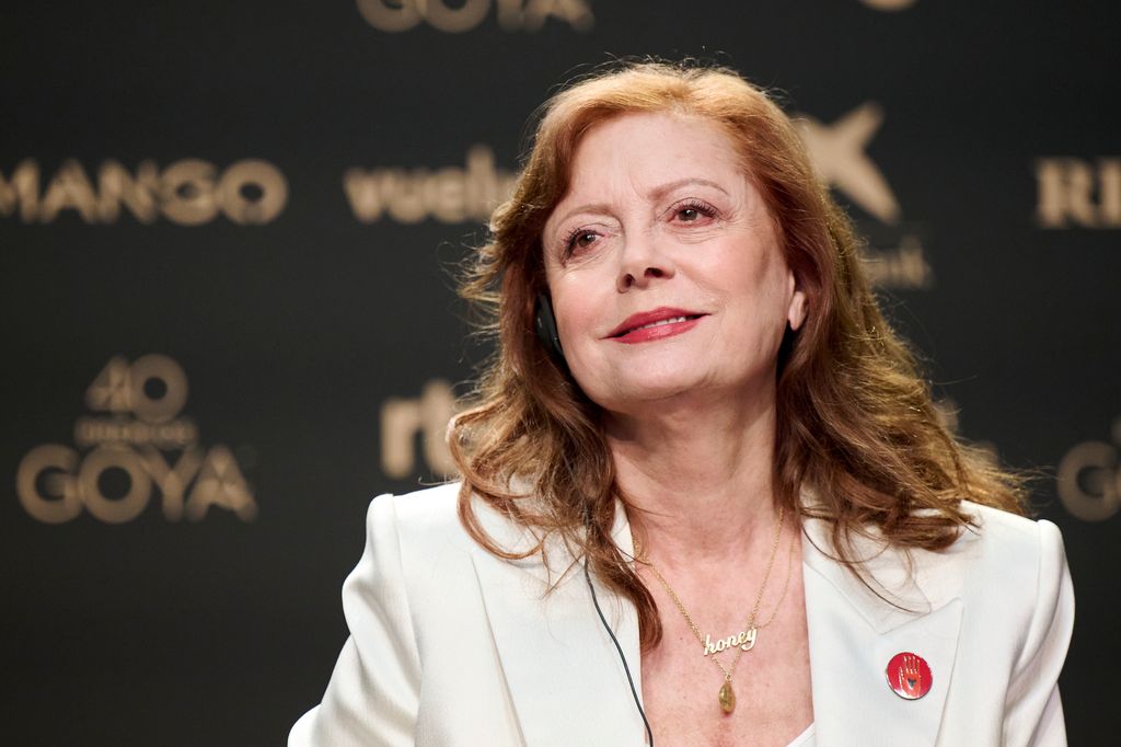 El déjà vu de Susan Sarandon en Barcelona: un look impoluto que usan las 'royals' para transmitir serenidad