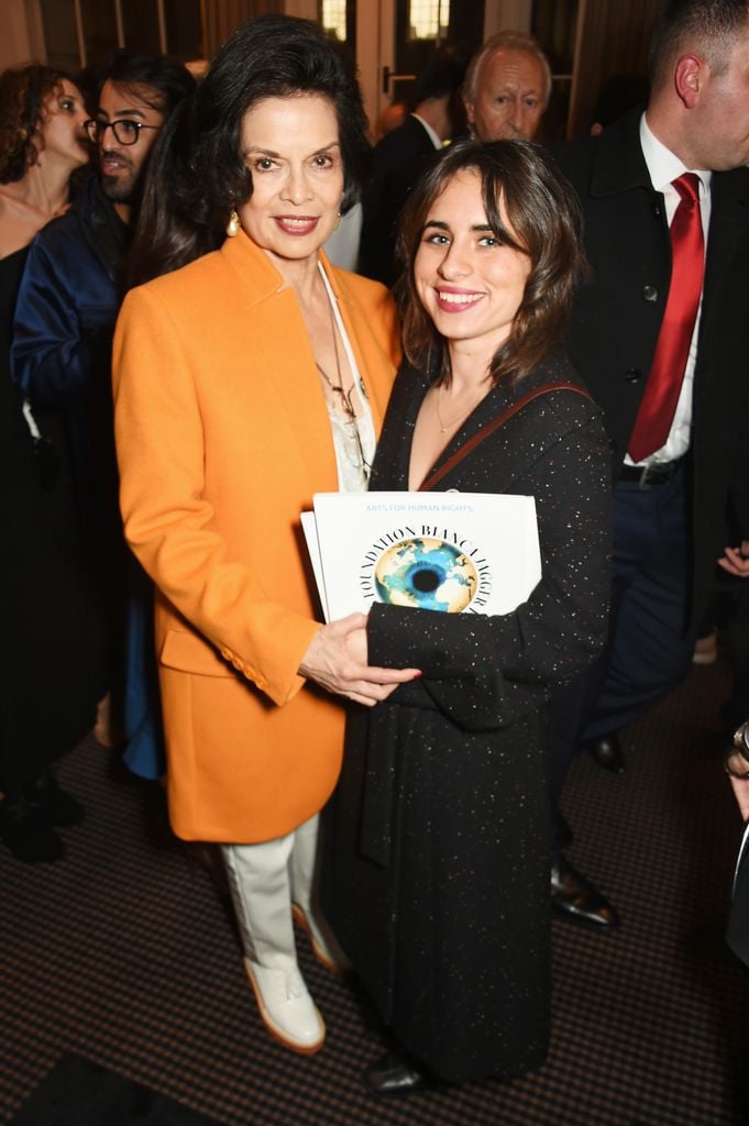  Bianca Jagger y su nieta Assisi Jackson 