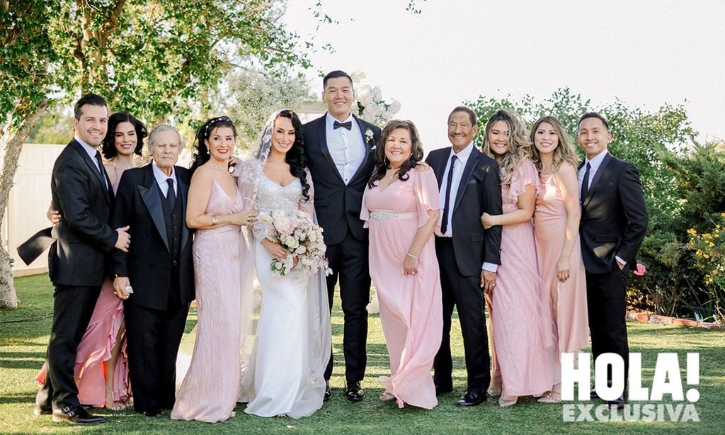 La famila de los novios