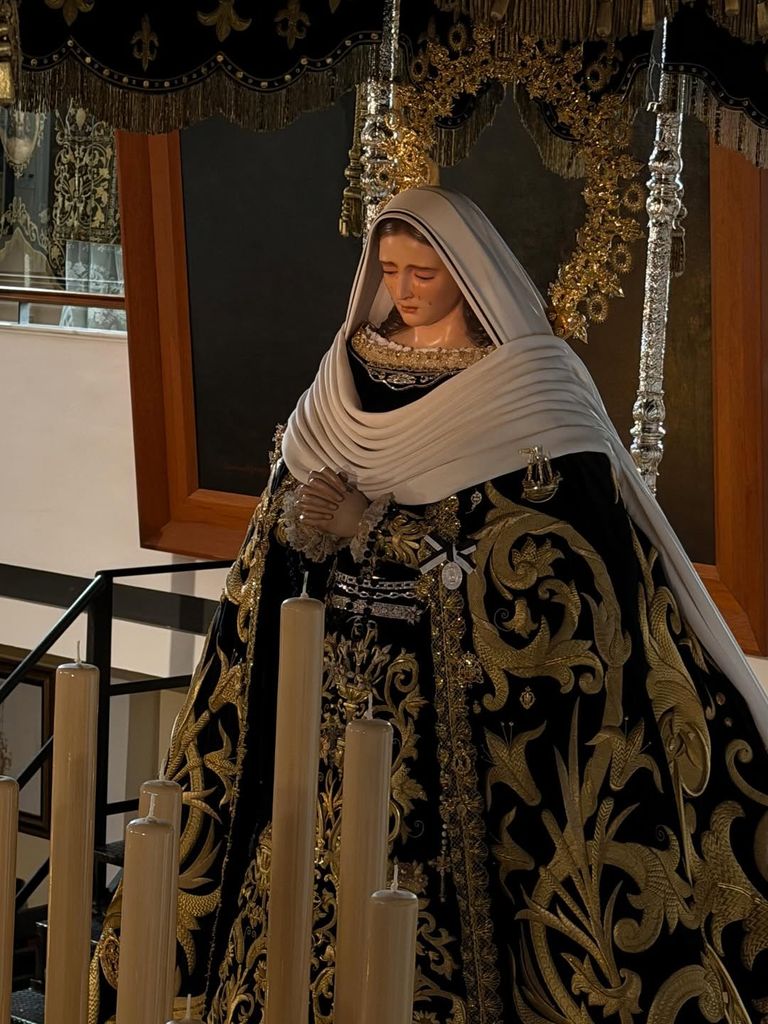 Estos días las calles se llenan de fe y devoción, sobre todo en ciudades como Málaga o Sevilla