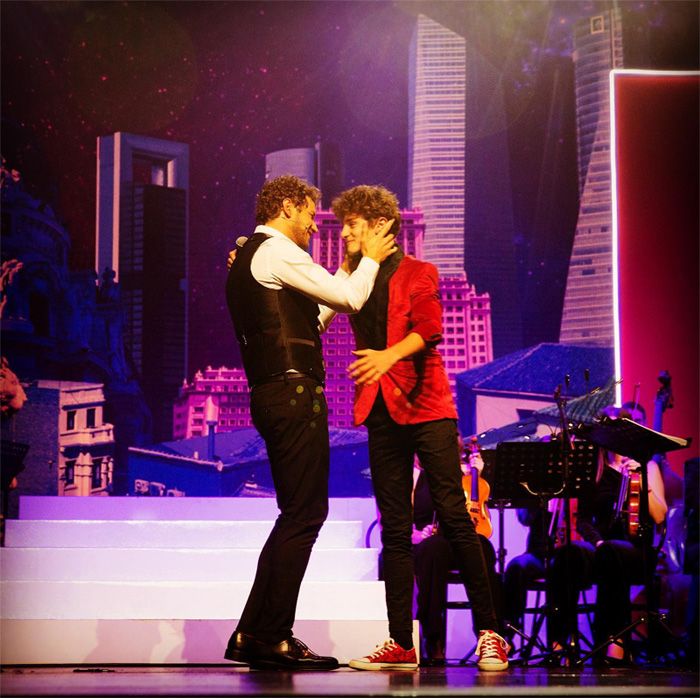 Daniel Diges con su hijo Galileo