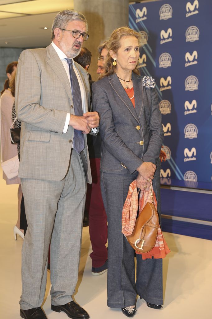 La infanta Elena de Borbon y Carlos Garcia Revenga en los premios "Todos somos Estudiantes" en 2018