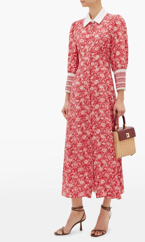 el vestido de beulah london tiene un estampado inspirado en los textiles indios