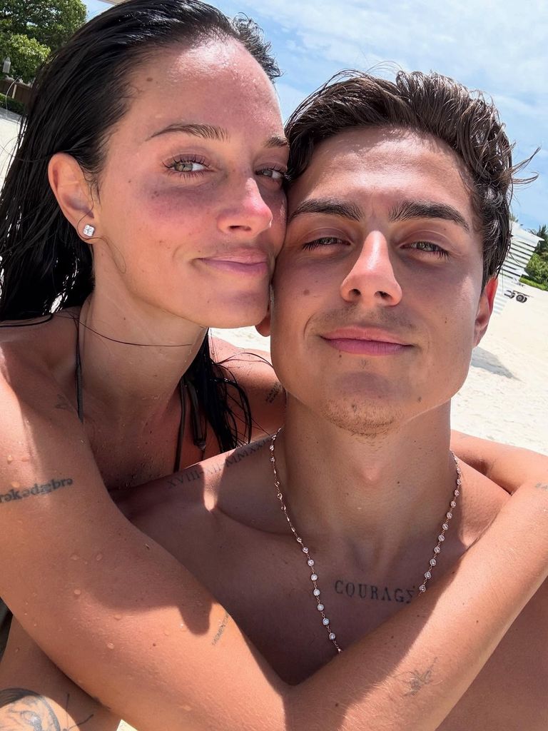 Oriana Sabatini y Paulo Dybala han disfrutado de unas inolvidables vacaciones de verano.