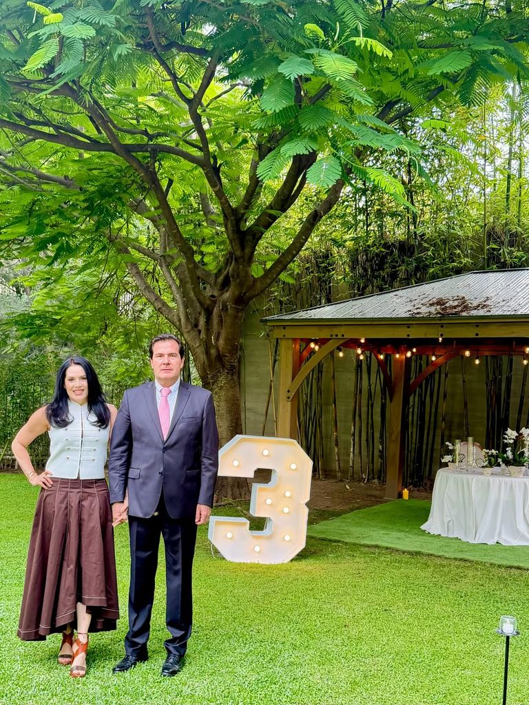 América y Álvaro tuvieron un romántico plan de aniversario.
