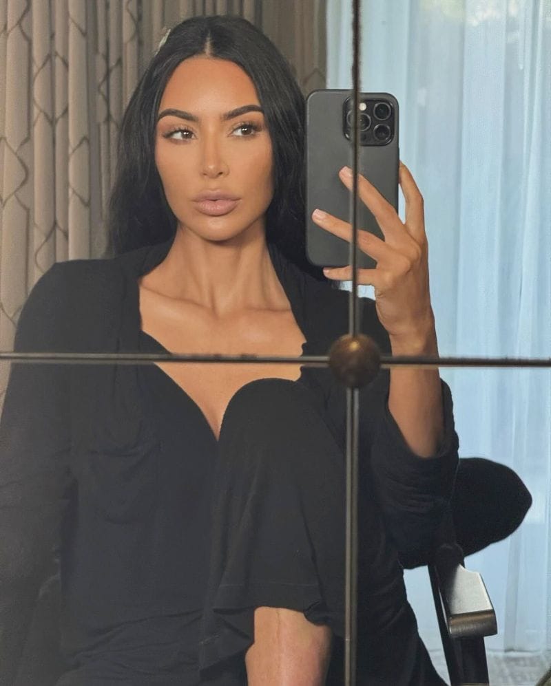 kim-selfie
