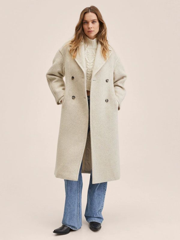 Gigi Hadid abrigo de Mango