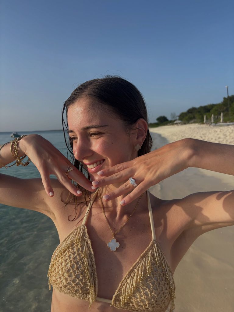 Belen de Osma con su anillo de compromiso 