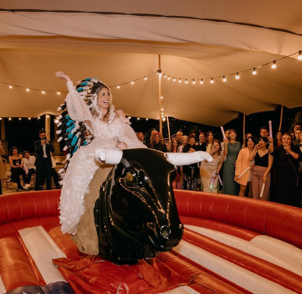 Entretenimiento bodas toro mecánico