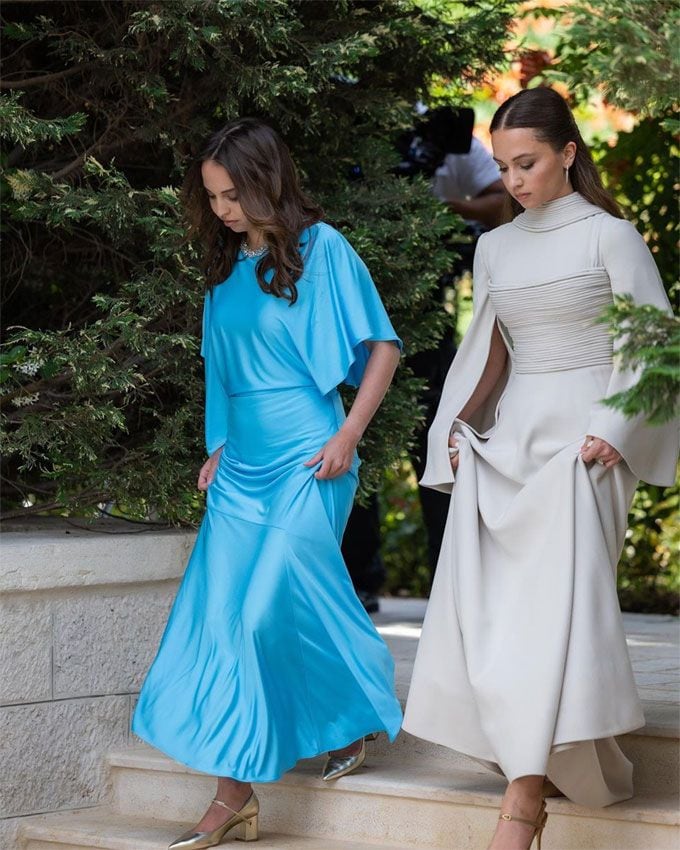 Las princesas Iman y Salma de Jordania, radiantes en la boda de su hermano