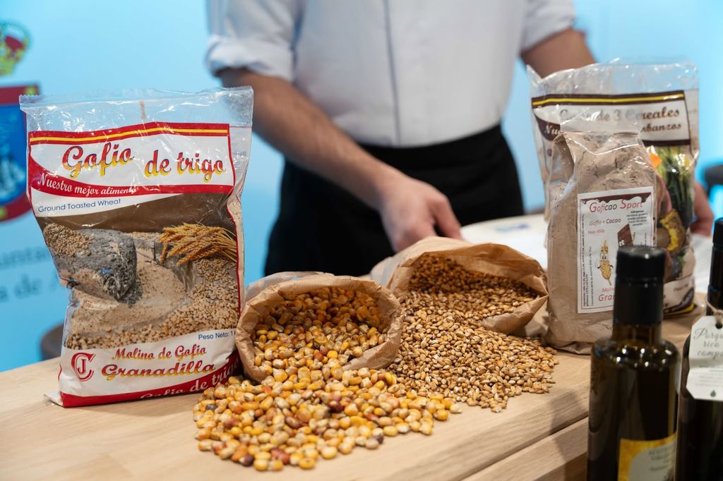 Gofio canario, uno de los productos más genuinos de su despensa