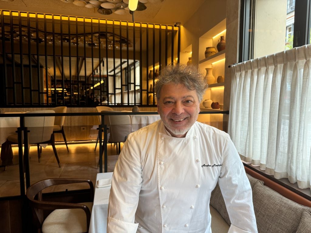 El cocinero Andrés Madrigal en su restaurante Per Sé