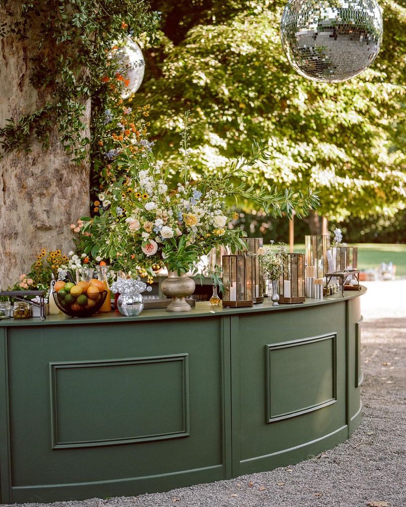 Decoración barra de aperitivo para bodas verde