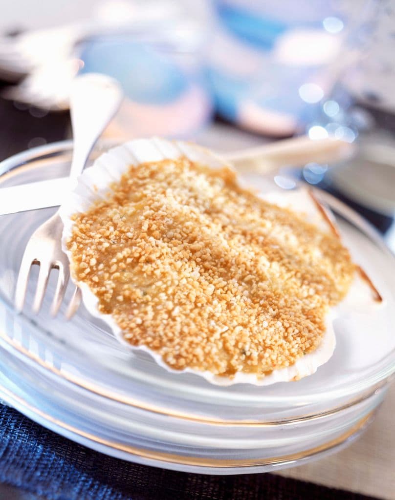 Una de las formas más habituales de cocinar las vieiras es gratinadas. Una receta ideal para las mesas de Navidad. 