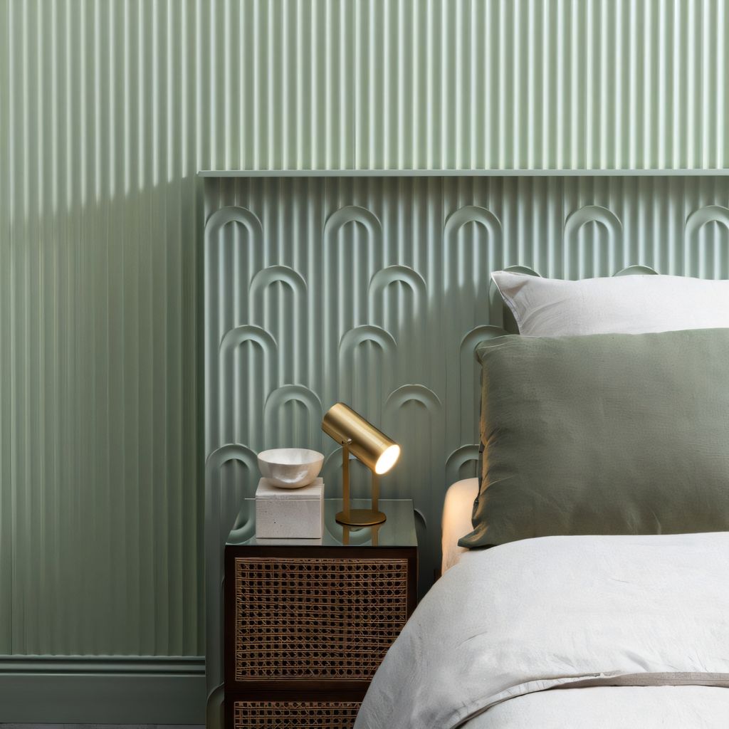 Pared con panel decorativo