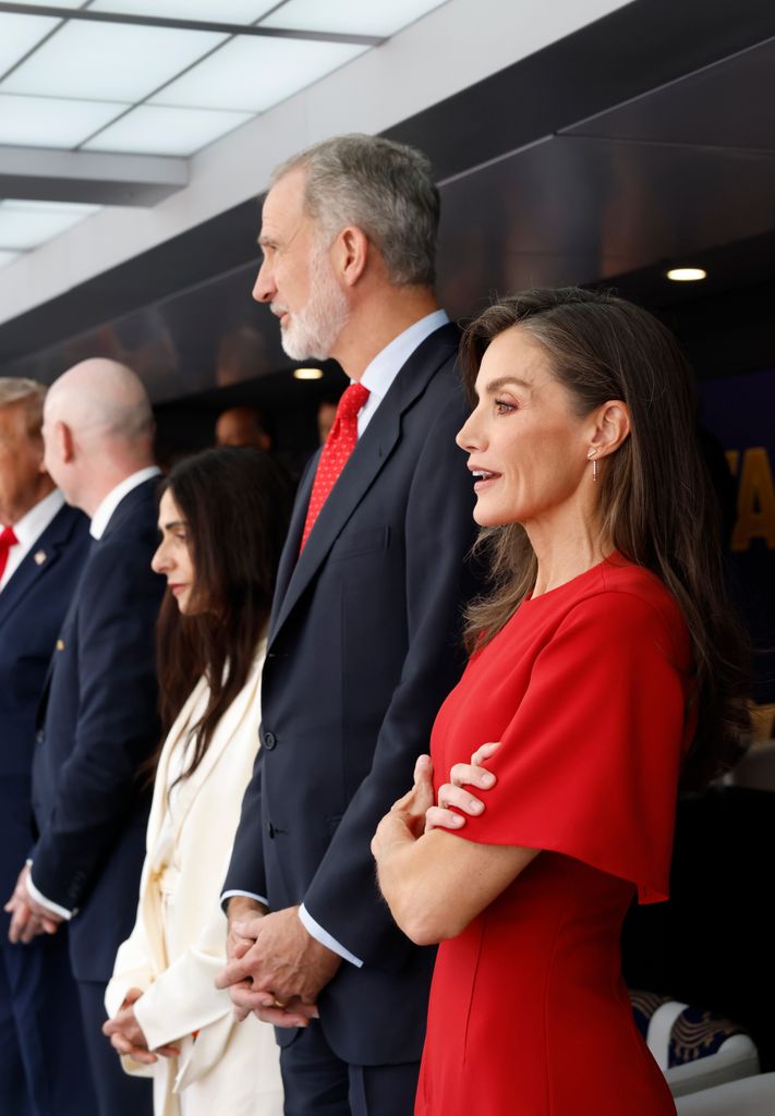 El rey Felipe VI de Españ y la reina Letizia en un palco en la final del Mundial 2026.