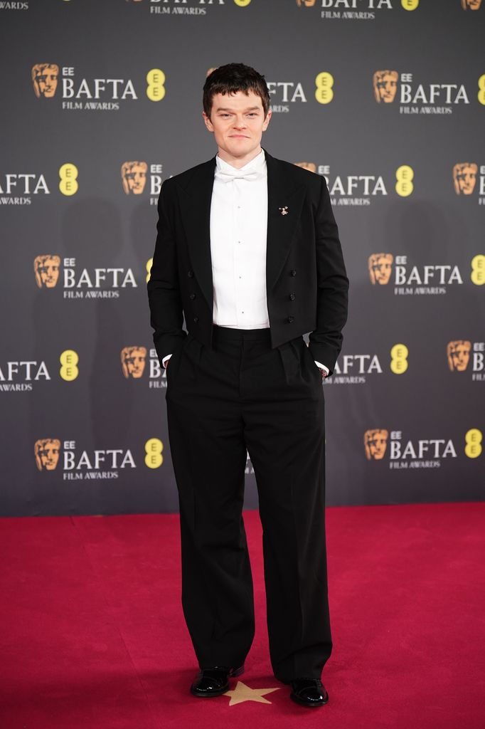 Robert Aramayo en los BAFTA 2026