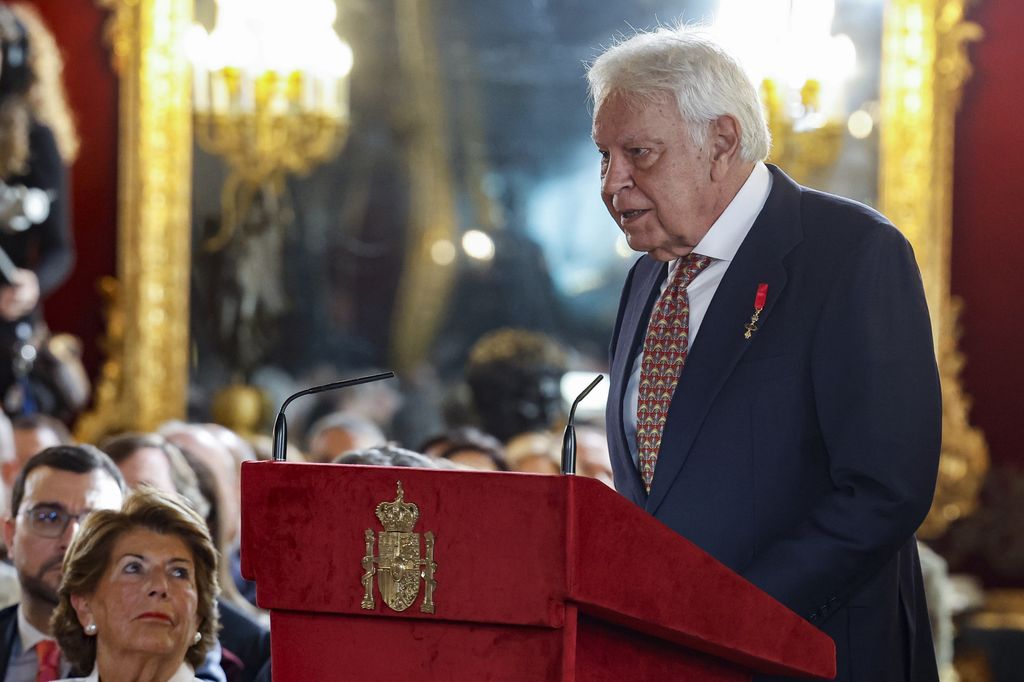 Dos imágenes de Felipe González, expresidente del Gobierno