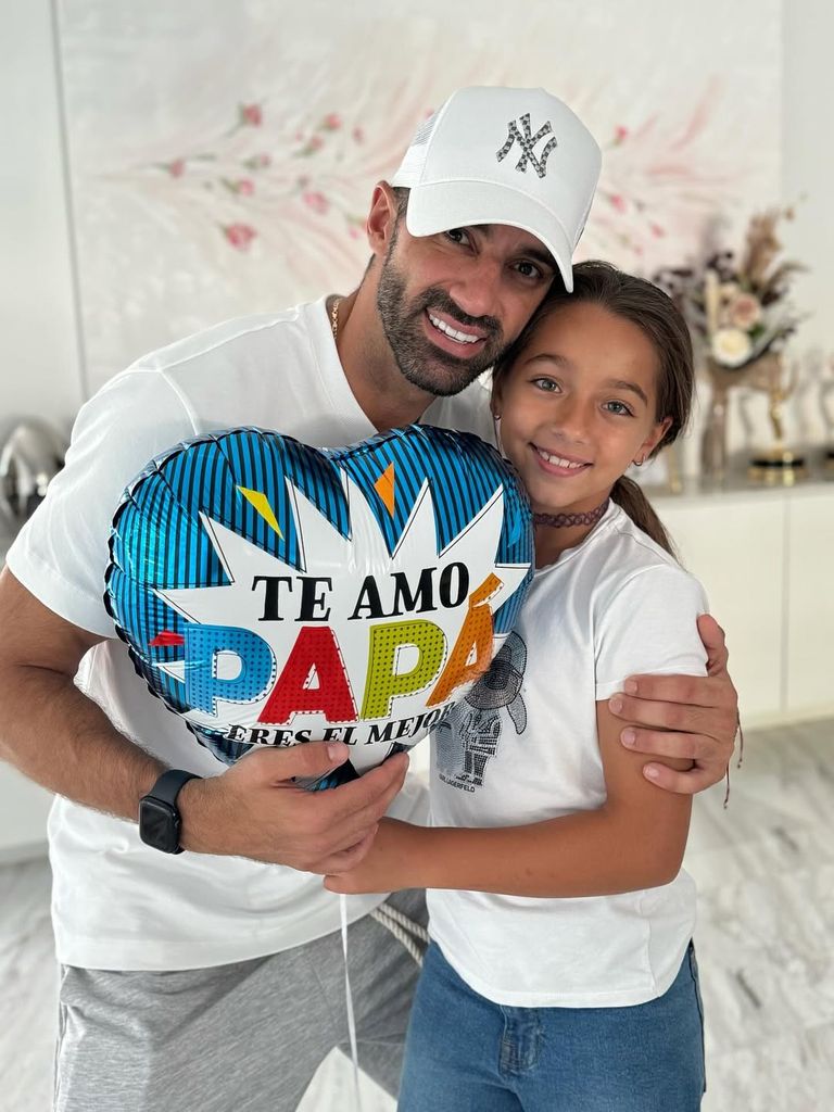 Alaïa Costa felicitó a su papá en este día tan especial 