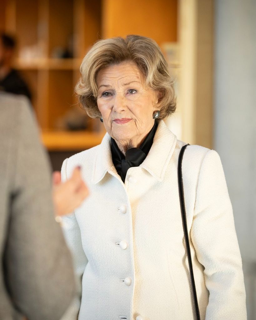 La reina Sonia en su primer compromiso tras la muerte del rey Harald