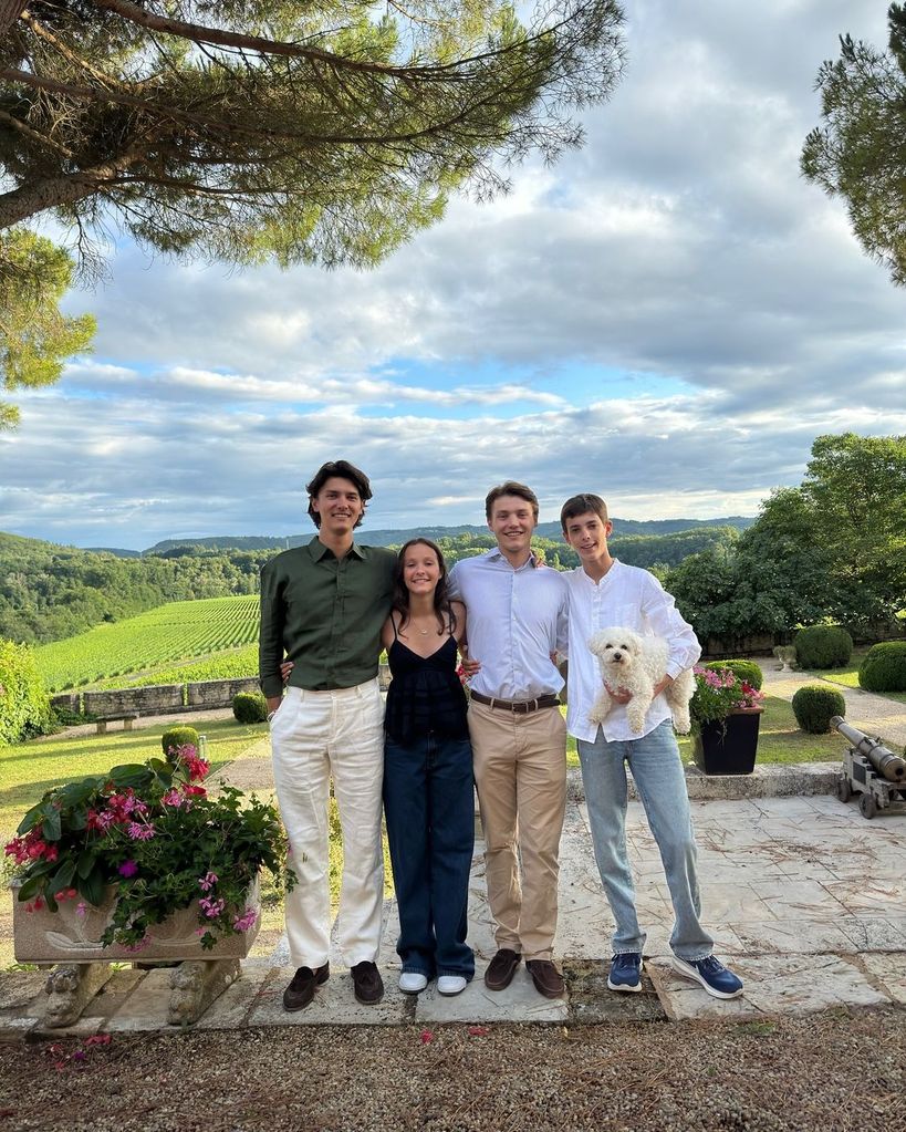 Nicolas de Dinamarca, Felix de Dinamarca, Athena de Dinamarca y Henrik de Dinamarca en  el 22 cumplaños de Félix de Dinamarca