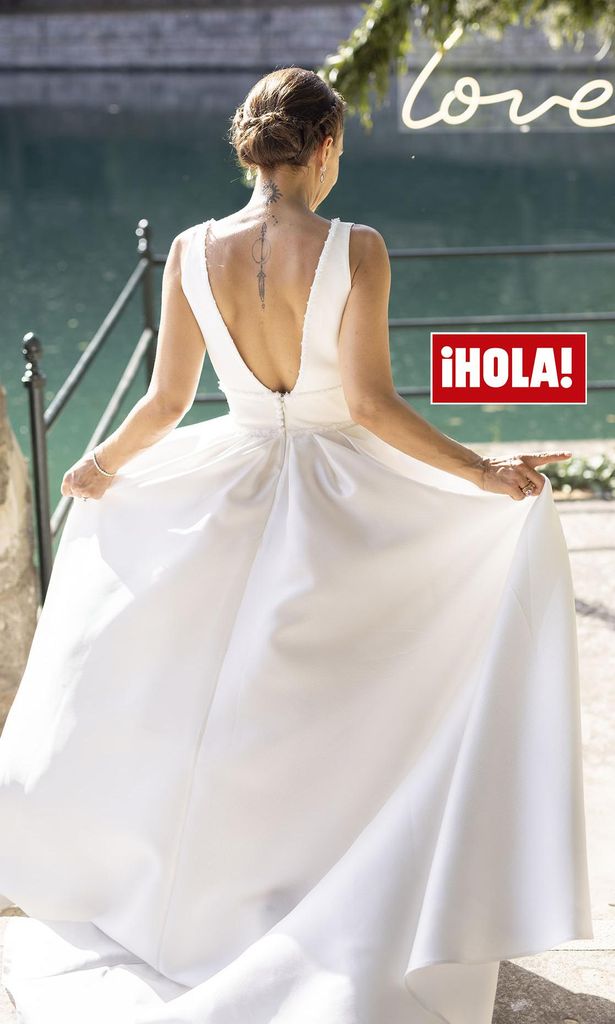 Chenoa HOLA PLUS