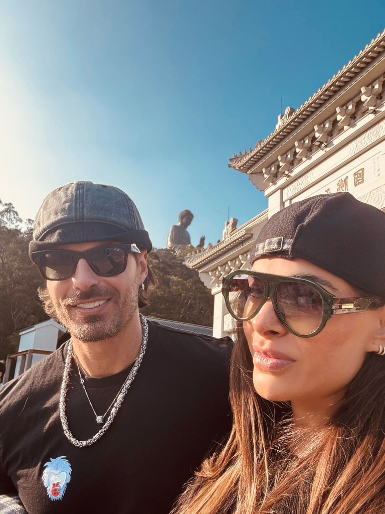 Galilea Montijo e Isaac se dejaron ver muy enamorados