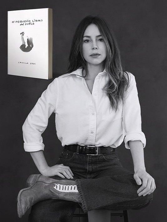 Camila anunció su debut como escritora.