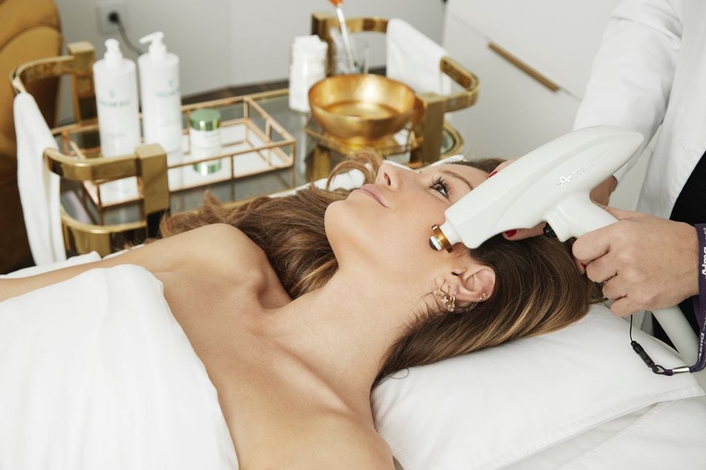 TOTAL FACE BY BM: ULTRASONIDOS, RADIOFRECUENCIA Y VITAMINAS