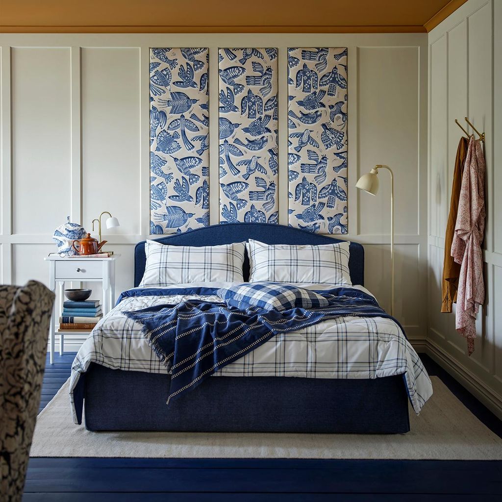 Dormitorio decorado en tonos azules