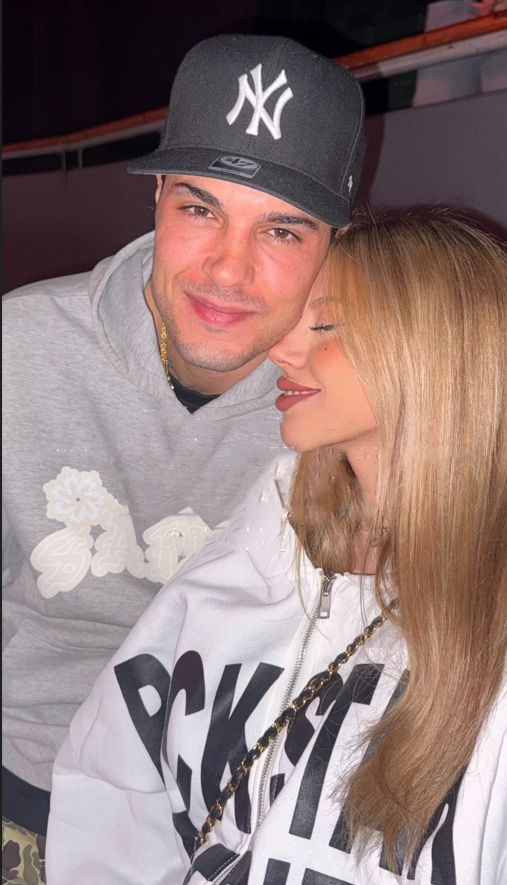 Carlo Costanzia y Alejandra Rubio