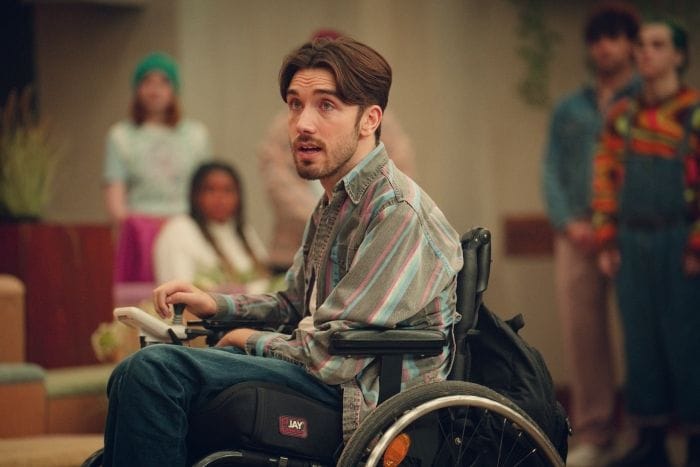 George Robinson es Isaac Goodwin en la cuarta temporada de 'Sex Education'