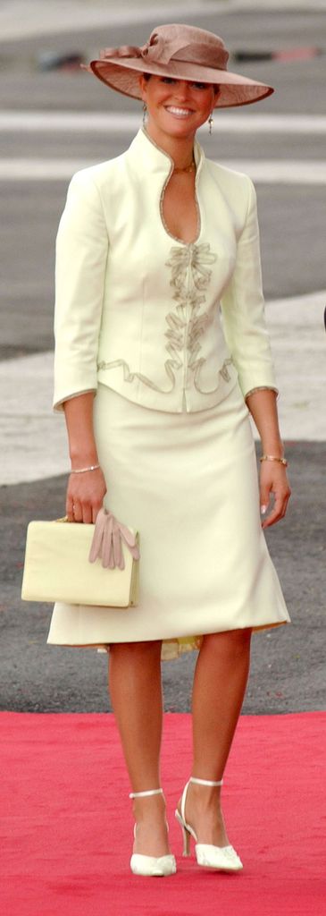 La princesa Magdalena de Suecia escogió un tono amarillento pastel para la cita monárquica
