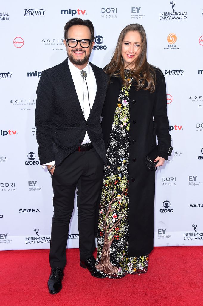 El cantante comparte dos hijos con Karen; Natalia y Matías.