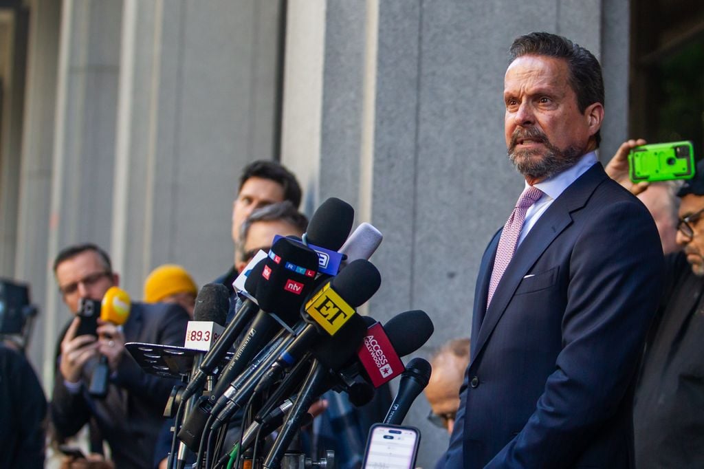 Alan Jackson, el abogado de Nick Reiner a las puertas del Tribunal