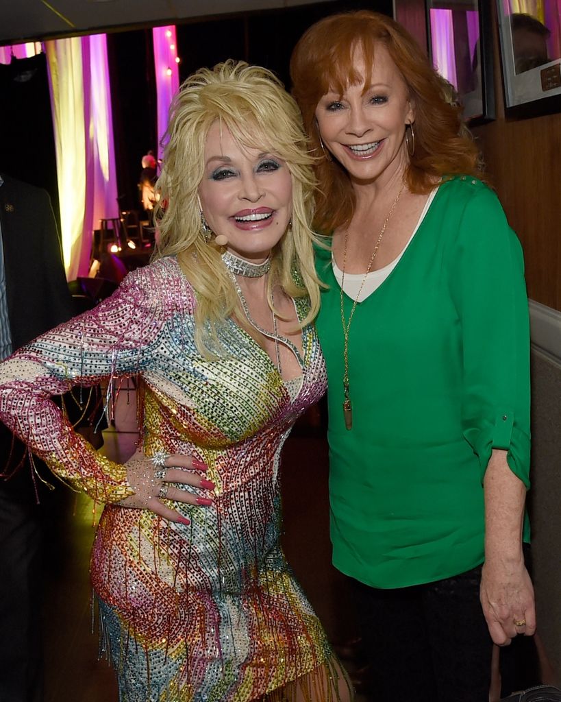 Reba compartió sus recuerdos con Dolly Parton