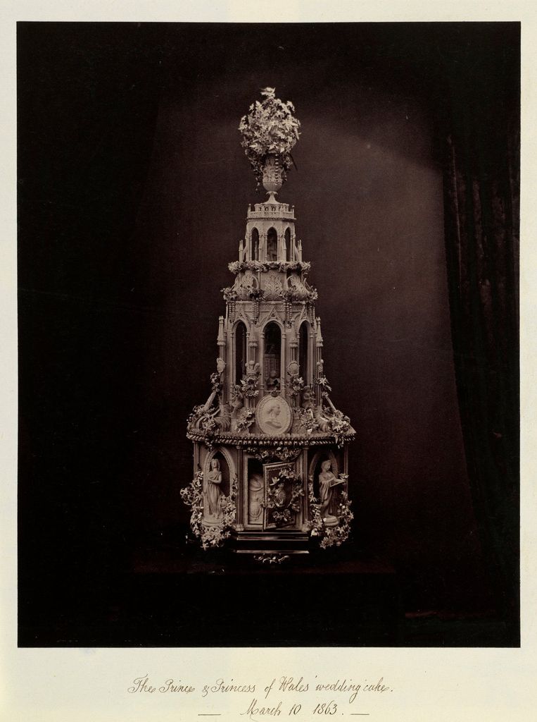 La tarta de boda de Eduardo VIII, hijo de la reina Victoria de Inglaterra