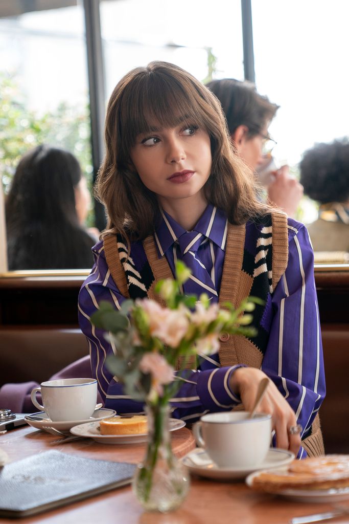 Lily Collins es la protagonista de 'Emily en París'