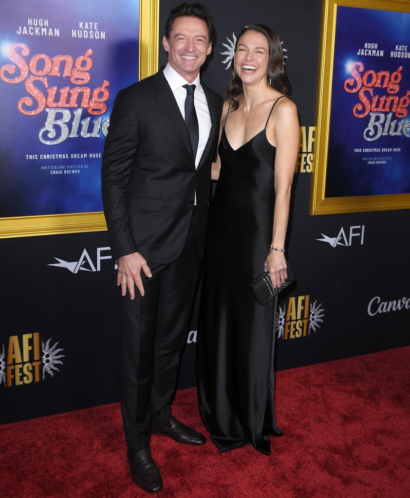 Hugh Jackman y Sutton Foster en el estreno de Song Sung Blue en el AFI Fest en Hollywood, California, el 26 de octubre de 2025