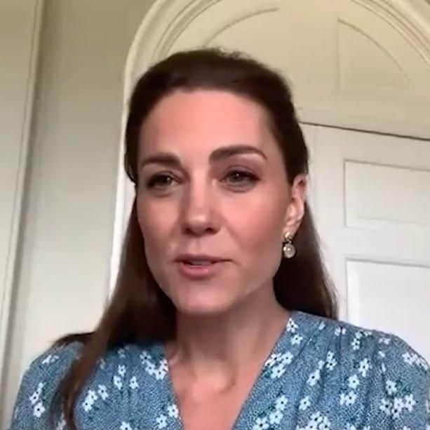 kate middleton apost por un vestido elegante para verano