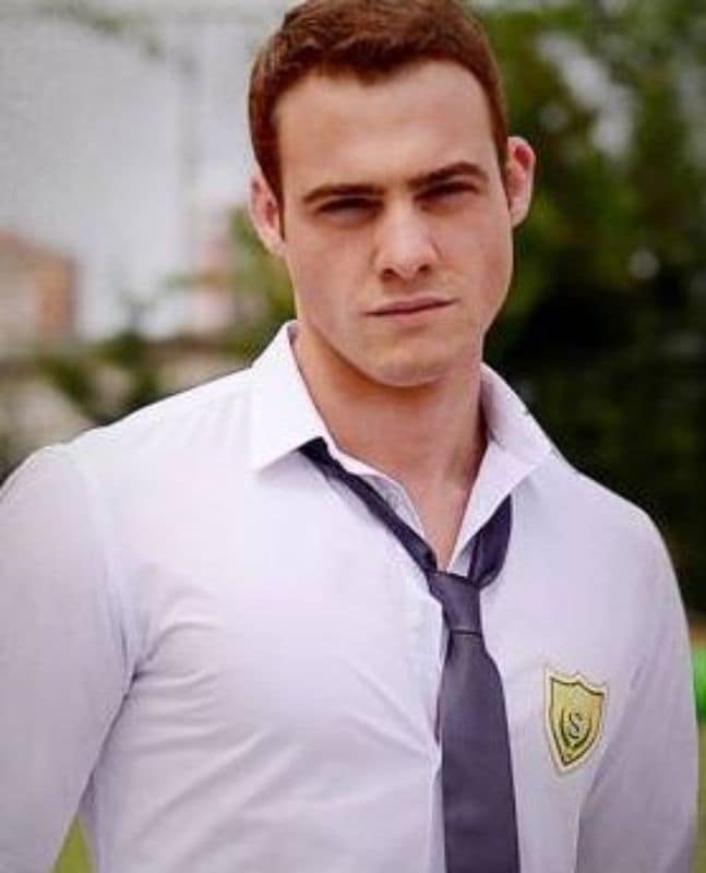 Kerem Bürsin en 'Zeynep: buscando a su padre'