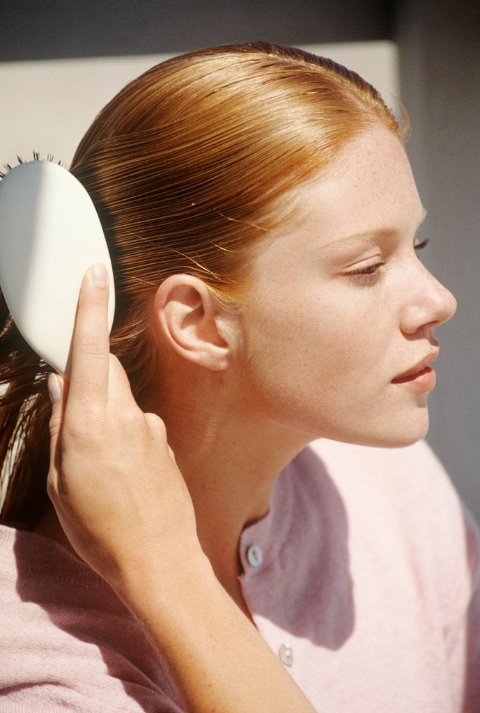 Preparar el pelo para hacer ondas al agua