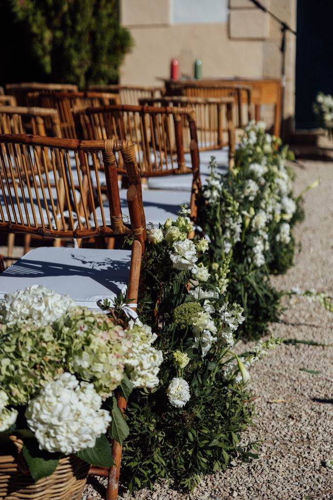 Decoración de ceremonias de boda en blanco