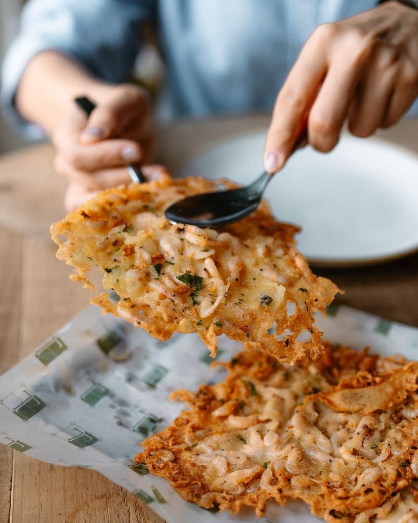 Las tortillitas de camarones son imprescindibles dentro de la cocina andaluza.