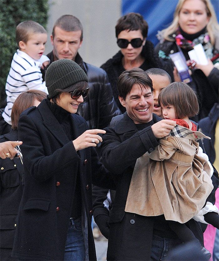 Victoria Beckham y Katie Holmes en Nueva York con sus hijos en 2008